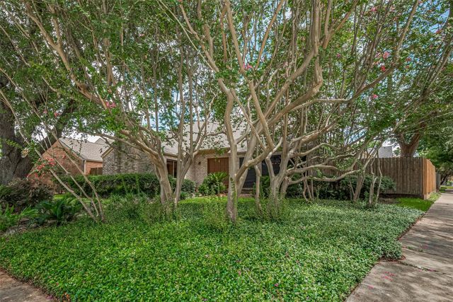 12231 Carriage Hill Drive, Houston, TX 77077