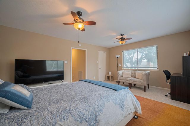 12231 Carriage Hill Drive, Houston, TX 77077