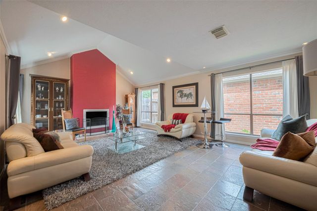 12231 Carriage Hill Drive, Houston, TX 77077
