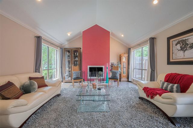 12231 Carriage Hill Drive, Houston, TX 77077