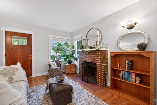 3040 60Th Ave, Oakland, CA 94605