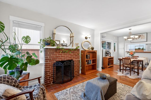 3040 60Th Ave, Oakland, CA 94605