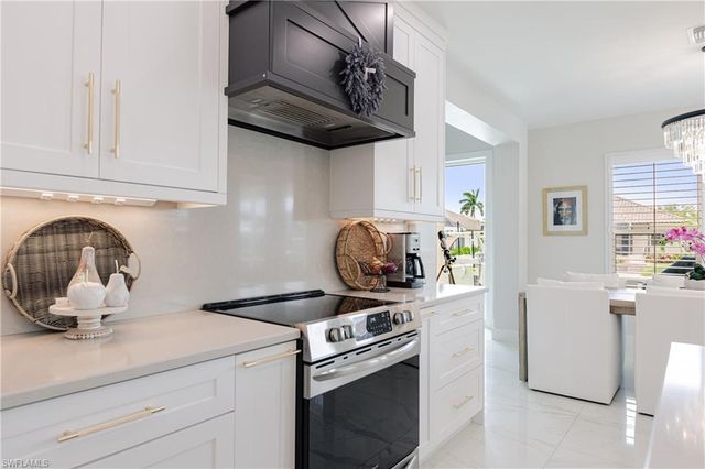 1045 Cottonwood CT, Marco Island, FL 34145