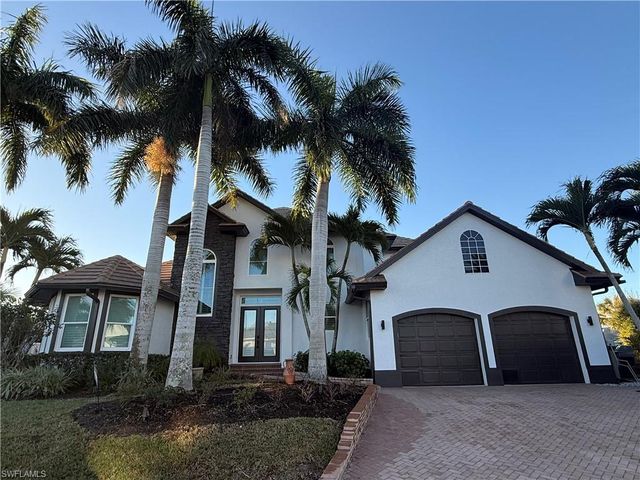 1045 Cottonwood CT, Marco Island, FL 34145