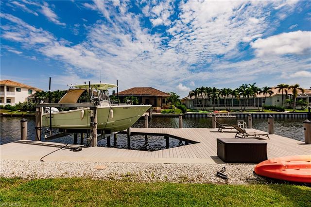 1045 Cottonwood CT, Marco Island, FL 34145