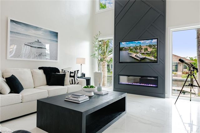 1045 Cottonwood CT, Marco Island, FL 34145