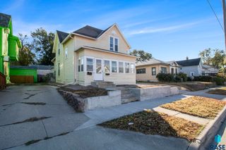 310 & 308 S Walts Ave Avenue, Sioux Falls, SD 57104