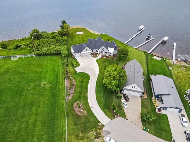 1019 Moorings Court, North Muskegon City, MI 49445