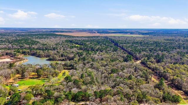 29610 E Irvin Road, Huffman, TX 77336