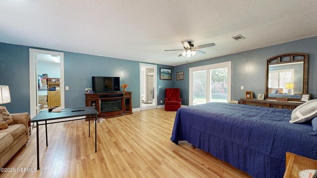 8042 COUNTY LINE Road, Melrose, FL 32666