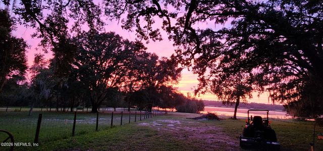 8042 COUNTY LINE Road, Melrose, FL 32666