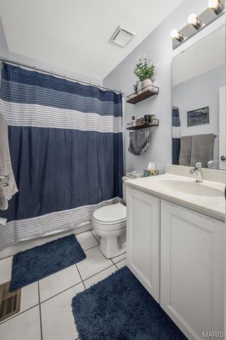 1406 Peacock Lane, Brentwood, MO 63144