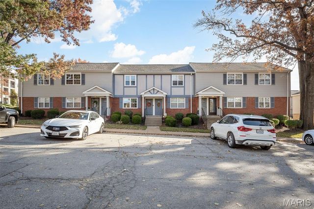 1406 Peacock Lane, Brentwood, MO 63144