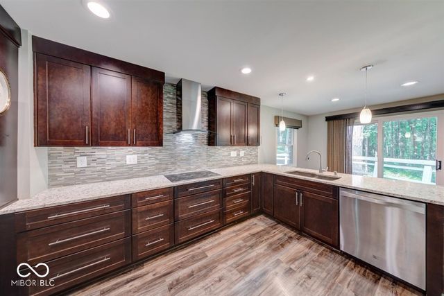 12 Mill Run Court, Fishers, IN 46038