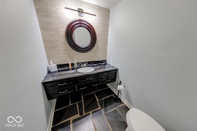 12 Mill Run Court, Fishers, IN 46038