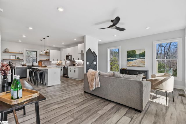 645 Canterbury Road, Piedmont, SC 29673