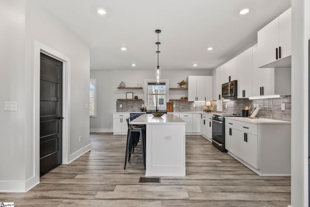 645 Canterbury Road, Piedmont, SC 29673