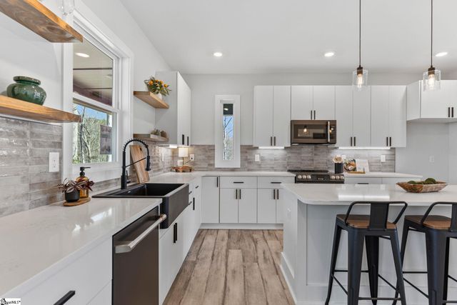 645 Canterbury Road, Piedmont, SC 29673