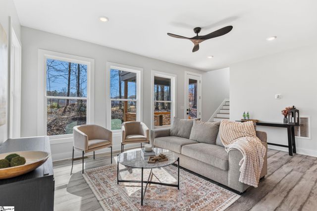 645 Canterbury Road, Piedmont, SC 29673