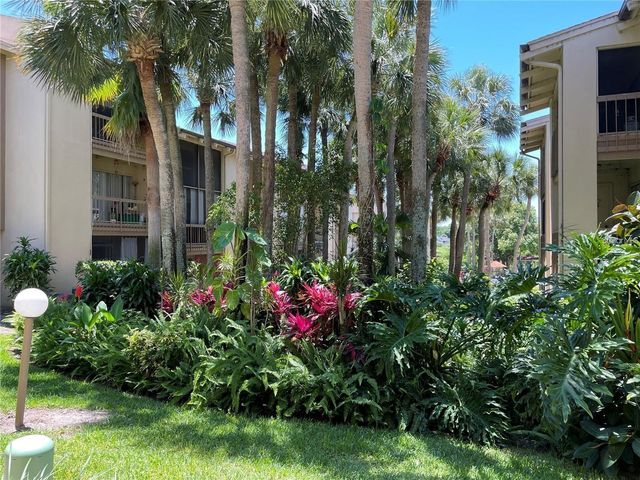 586 ORANGE DRIVE 118, Altamonte Springs, FL 32701