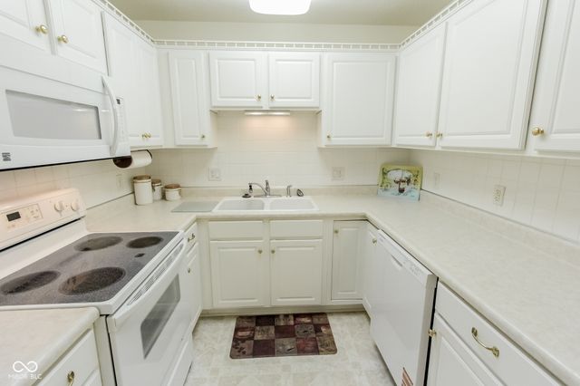 8327 Frankdale Court, Indianapolis, IN 46259