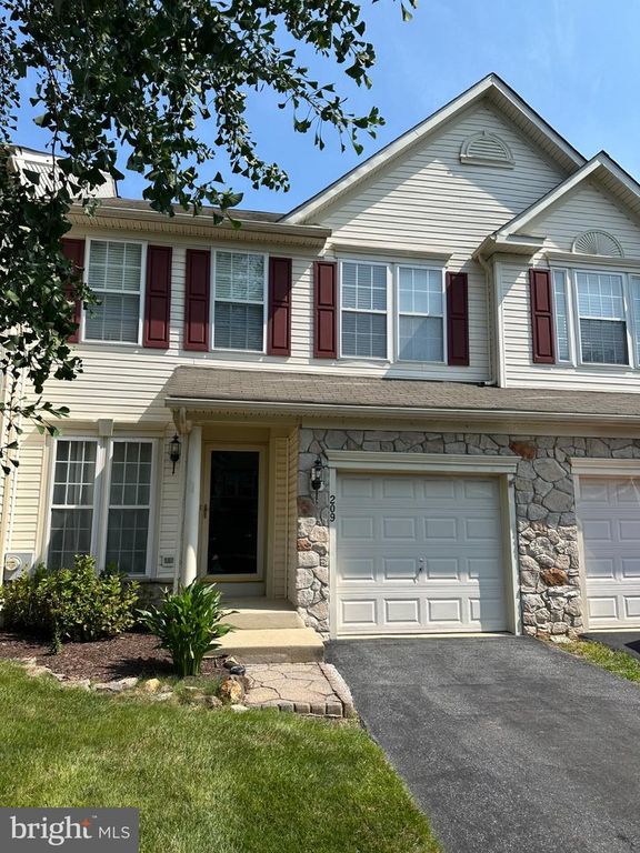209 TURNBRIDGE CT, Avondale, PA 19311