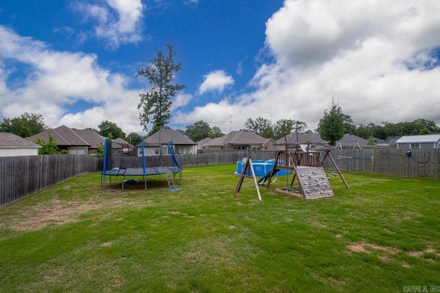 1428 Woolridge Dr, Benton, AR 72019