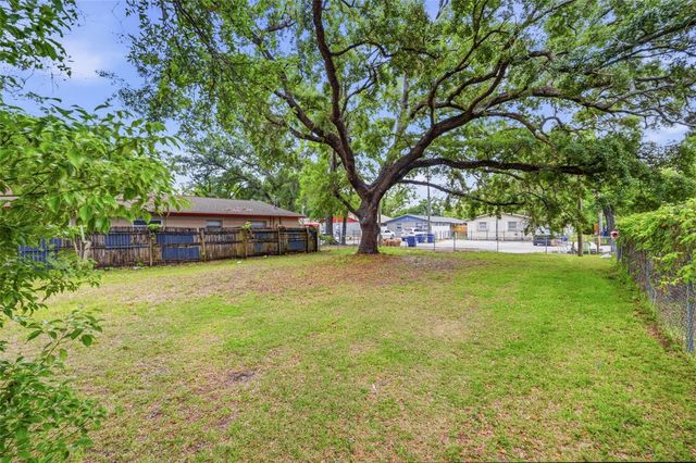 1706 E IDELL STREET, Tampa, FL 33604