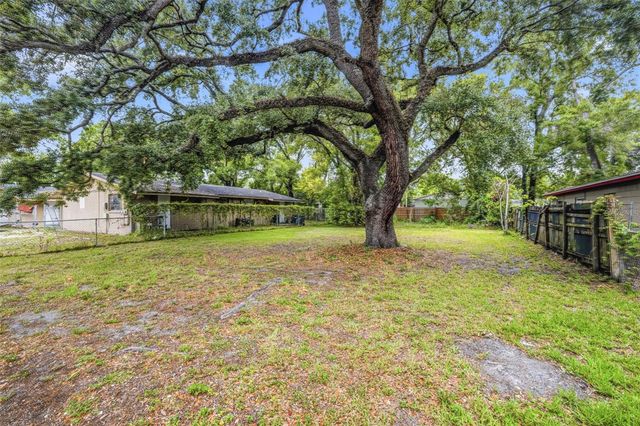 1706 E IDELL STREET, Tampa, FL 33604