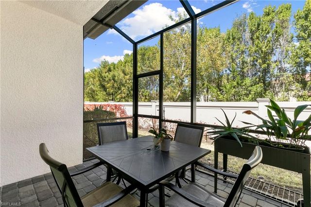 7598 Rockefeller DR, Naples, FL 34119