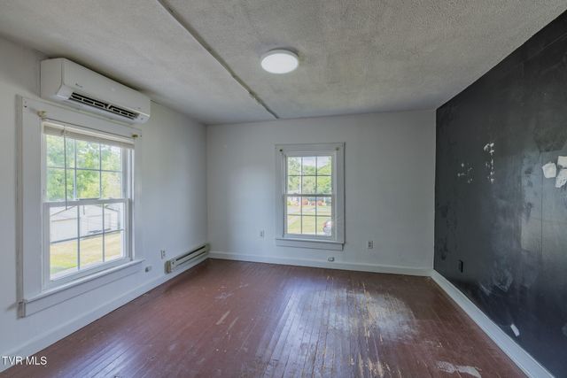 314 Merry Drive, Elizabethton, TN 37643