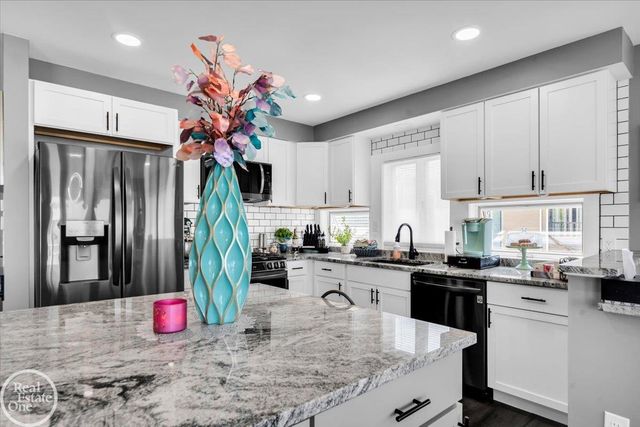 7860 Belle Brae Lane, Ira, MI 48023