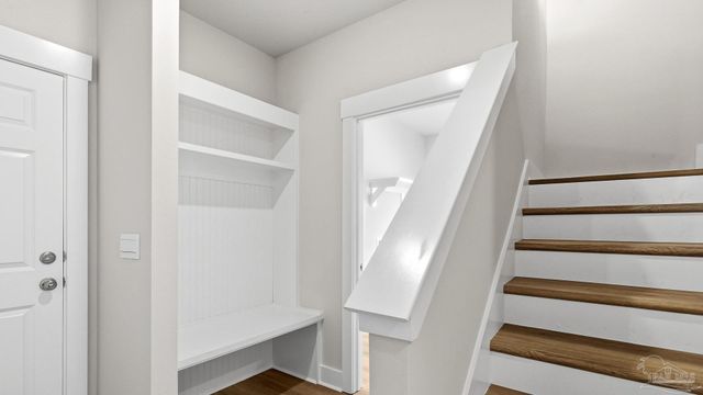 5888 Greenfield St, Pace, FL 32571