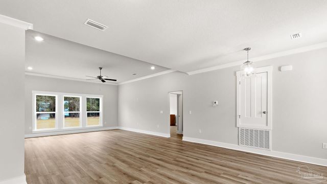 5888 Greenfield St, Pace, FL 32571