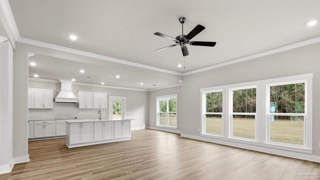 5888 Greenfield St, Pace, FL 32571