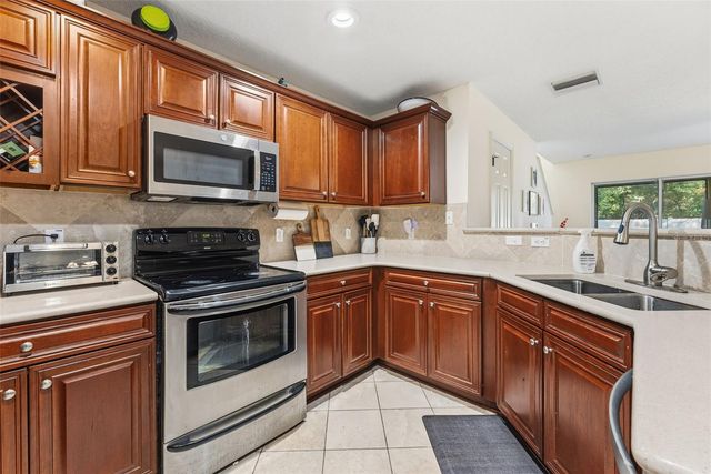 11646 MANGO RIDGE BOULEVARD, Seffner, FL 33584