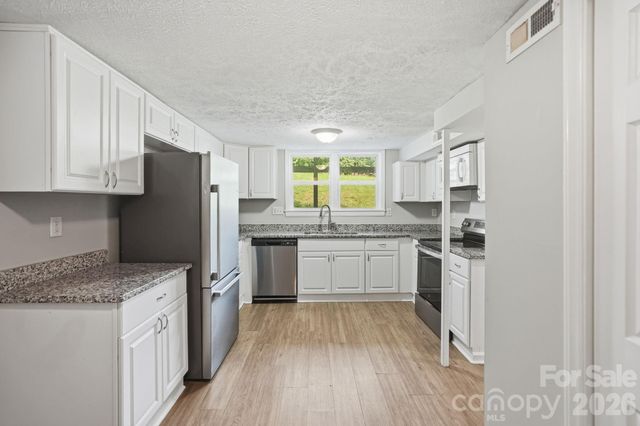 1120 Rita Avenue, Statesville, NC 28677