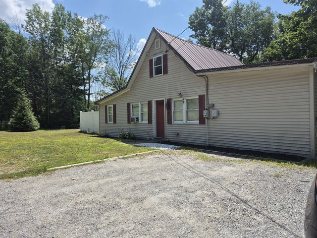 26 Fitchburg Road, Ashburnham, MA 01430
