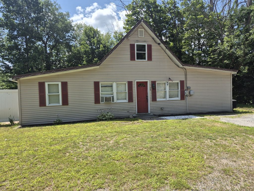 26 Fitchburg Road, Ashburnham, MA 01430