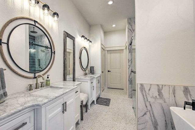 119 Hilltop Drive, Trinidad, TX 75163