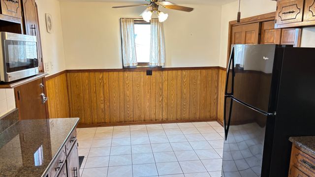 8060 S Kolmar Avenue, Chicago, IL 60652