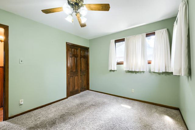 8060 S Kolmar Avenue, Chicago, IL 60652