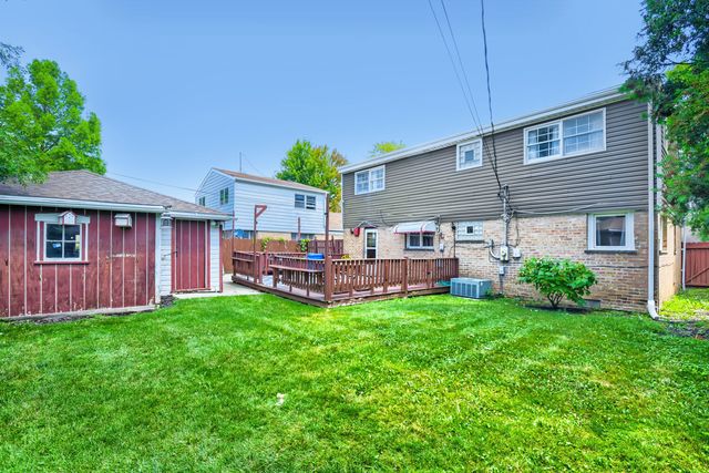 8060 S Kolmar Avenue, Chicago, IL 60652
