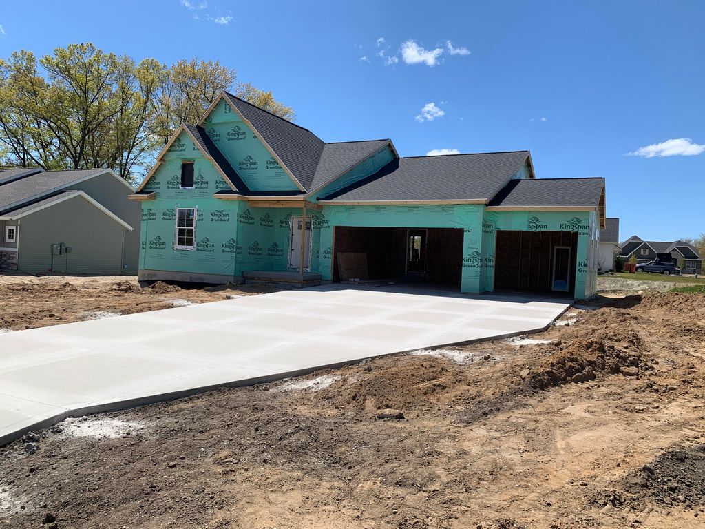 7840 Woodhurst Drive Ne, Cannon Twp, MI 49341