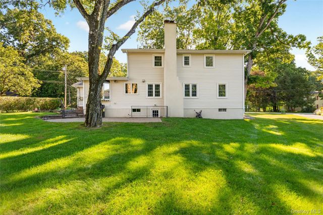 4 Wayne Drive, Poughkeepsie, NY 12601