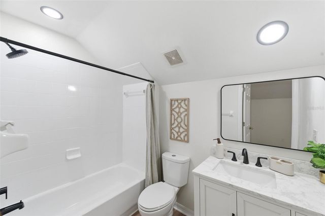 628 CAPE COD CIRCLE, Valrico, FL 33594