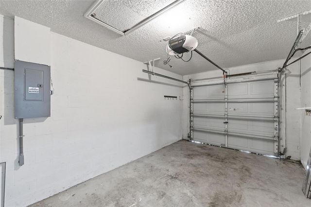 628 CAPE COD CIRCLE, Valrico, FL 33594