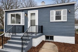 1748 Georgia Avenue, Toledo, OH 43613