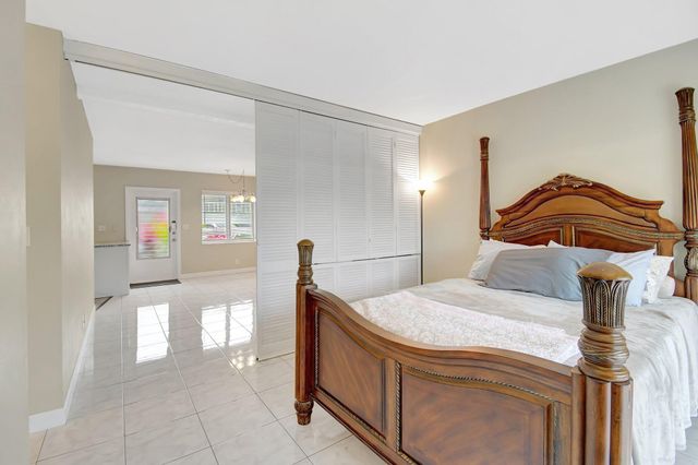 2131 NE 42nd Court 107e, Lighthouse Point, FL 33064