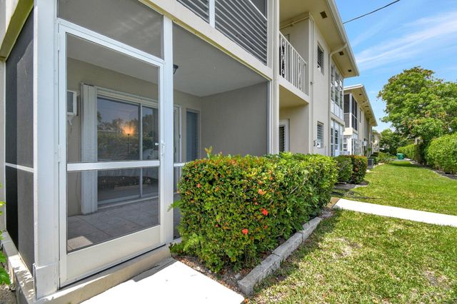 2131 NE 42nd Court 107e, Lighthouse Point, FL 33064